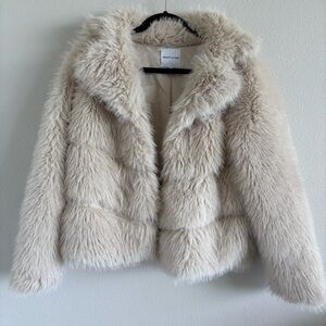 Gibson Latimer Faux Fur coat